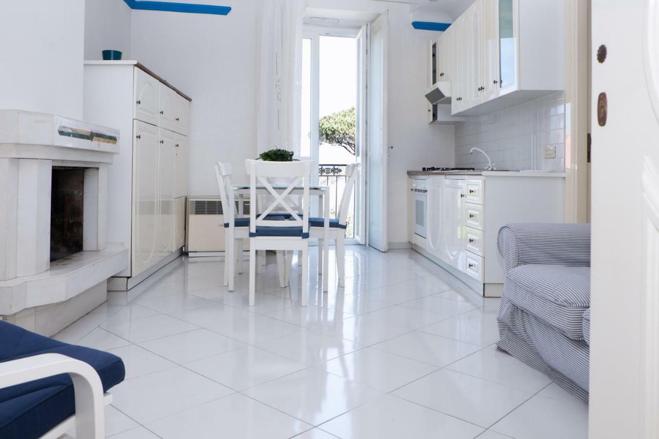 "White Mermaid" - Sorrento Downtown Sea View Apartment ภายนอก รูปภาพ