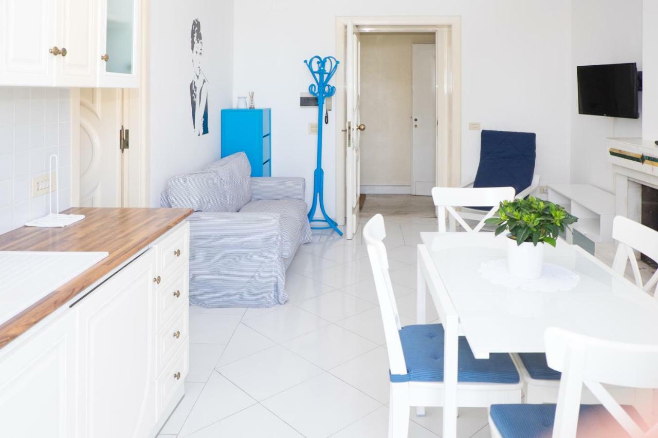 "White Mermaid" - Sorrento Downtown Sea View Apartment ภายนอก รูปภาพ